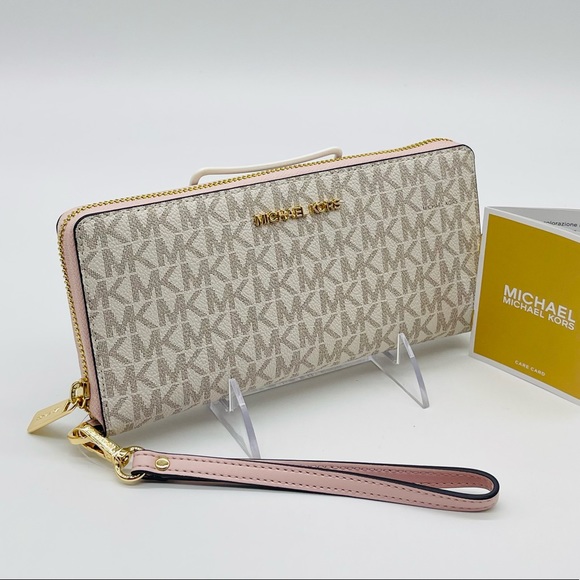 Michael Kors Large Continental Wallet Wristlet - Picture 5 of 7